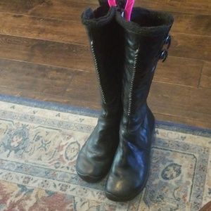 Keen Bern winter boots- fleeced lined